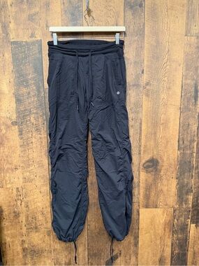 Lululemon women’s dance studio lined pants black size 4